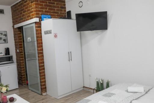 Helly'S Apartman - Self Check-In - Яйце Экстерьер фото