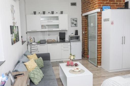 Helly'S Apartman - Self Check-In - Яйце Экстерьер фото